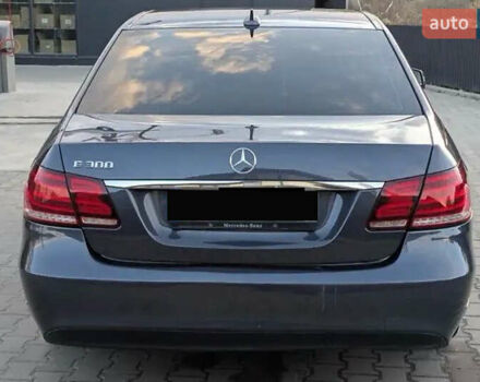 Синій Мерседес Е-Клас, об'ємом двигуна 3 л та пробігом 328 тис. км за 16900 $, фото 5 на Automoto.ua