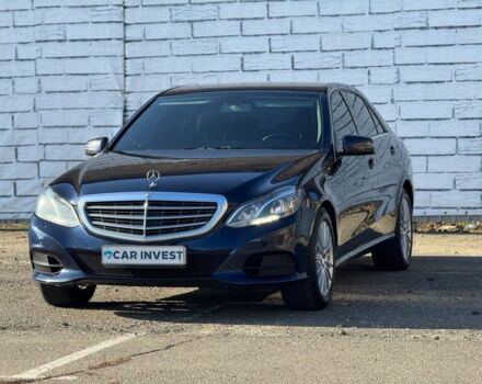 Синий Мерседес Е-Класс, объемом двигателя 2.2 л и пробегом 360 тыс. км за 15999 $, фото 2 на Automoto.ua