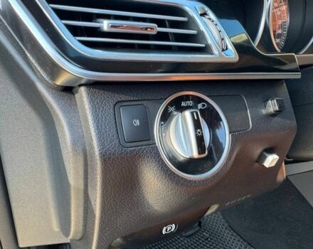 Синий Мерседес Е-Класс, объемом двигателя 2.2 л и пробегом 360 тыс. км за 15999 $, фото 16 на Automoto.ua