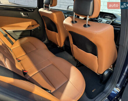 Синій Мерседес Е-Клас, об'ємом двигуна 2.14 л та пробігом 360 тис. км за 16000 $, фото 18 на Automoto.ua