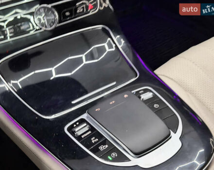 Синий Мерседес Е-Класс, объемом двигателя 2 л и пробегом 103 тыс. км за 27900 $, фото 35 на Automoto.ua