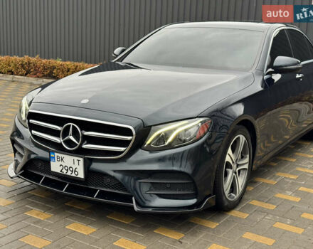 Синій Мерседес Е-Клас, об'ємом двигуна 1.99 л та пробігом 100 тис. км за 22999 $, фото 3 на Automoto.ua