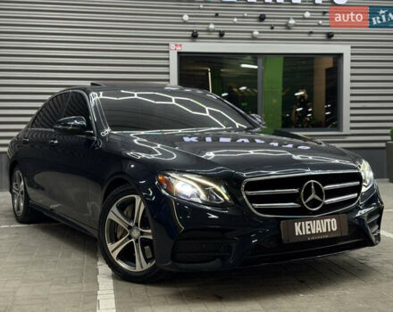 Синий Мерседес Е-Класс, объемом двигателя 2 л и пробегом 103 тыс. км за 27900 $, фото 4 на Automoto.ua