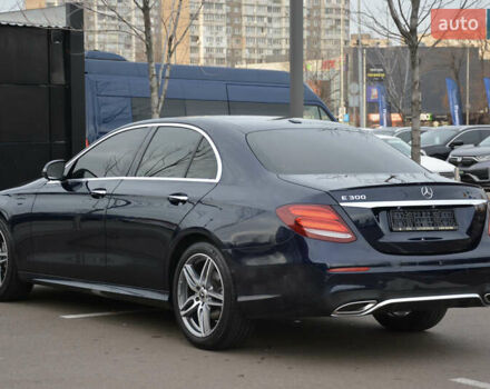 Синій Мерседес Е-Клас, об'ємом двигуна 1.99 л та пробігом 113 тис. км за 27999 $, фото 11 на Automoto.ua