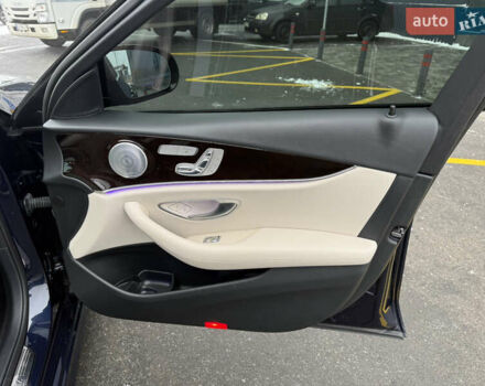 Синий Мерседес Е-Класс, объемом двигателя 2 л и пробегом 73 тыс. км за 25900 $, фото 34 на Automoto.ua