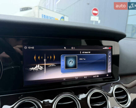 Синий Мерседес Е-Класс, объемом двигателя 2 л и пробегом 73 тыс. км за 25900 $, фото 37 на Automoto.ua