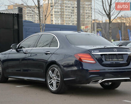 Синій Мерседес Е-Клас, об'ємом двигуна 1.99 л та пробігом 113 тис. км за 27999 $, фото 13 на Automoto.ua
