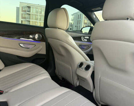 Синий Мерседес Е-Класс, объемом двигателя 1.99 л и пробегом 62 тыс. км за 30500 $, фото 8 на Automoto.ua