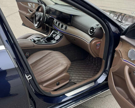 Синий Мерседес Е-Класс, объемом двигателя 1.95 л и пробегом 153 тыс. км за 30500 $, фото 12 на Automoto.ua