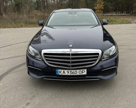 Синий Мерседес Е-Класс, объемом двигателя 1.95 л и пробегом 153 тыс. км за 30500 $, фото 1 на Automoto.ua