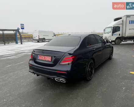 Синий Мерседес Е-Класс, объемом двигателя 2 л и пробегом 73 тыс. км за 25900 $, фото 3 на Automoto.ua