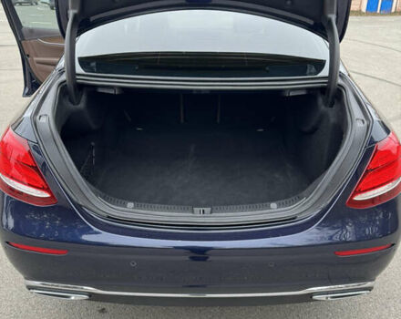 Синий Мерседес Е-Класс, объемом двигателя 1.95 л и пробегом 153 тыс. км за 30500 $, фото 10 на Automoto.ua