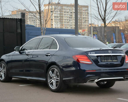 Синій Мерседес Е-Клас, об'ємом двигуна 1.99 л та пробігом 113 тис. км за 27999 $, фото 12 на Automoto.ua
