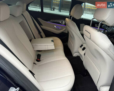 Синий Мерседес Е-Класс, объемом двигателя 2 л и пробегом 73 тыс. км за 25900 $, фото 30 на Automoto.ua