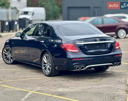 Синий Мерседес Е-Класс, объемом двигателя 3 л и пробегом 121 тыс. км за 49999 $, фото 2 на Automoto.ua