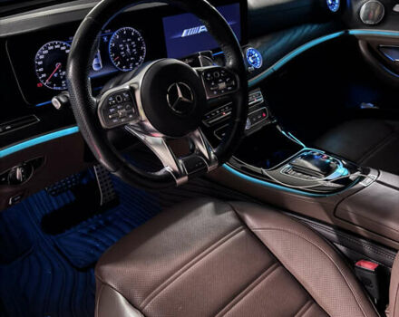 Синий Мерседес Е-Класс, объемом двигателя 3 л и пробегом 121 тыс. км за 49999 $, фото 5 на Automoto.ua