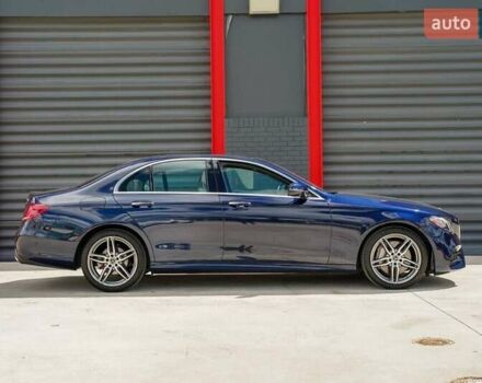 Синий Мерседес Е-Класс, объемом двигателя 1.99 л и пробегом 64 тыс. км за 8600 $, фото 5 на Automoto.ua