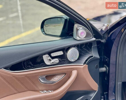 Синий Мерседес Е-Класс, объемом двигателя 3 л и пробегом 121 тыс. км за 49999 $, фото 6 на Automoto.ua