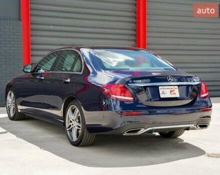 Синий Мерседес Е-Класс, объемом двигателя 1.99 л и пробегом 64 тыс. км за 8600 $, фото 3 на Automoto.ua