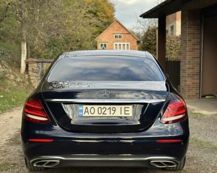 Синій Мерседес Е-Клас, об'ємом двигуна 1.95 л та пробігом 199 тис. км за 35900 $, фото 5 на Automoto.ua