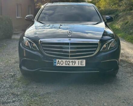 Синій Мерседес Е-Клас, об'ємом двигуна 1.95 л та пробігом 199 тис. км за 35900 $, фото 1 на Automoto.ua