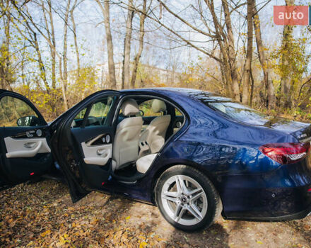 Синий Мерседес Е-Класс, объемом двигателя 3 л и пробегом 38 тыс. км за 49999 $, фото 36 на Automoto.ua