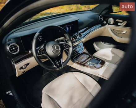 Синий Мерседес Е-Класс, объемом двигателя 3 л и пробегом 42 тыс. км за 48000 $, фото 30 на Automoto.ua