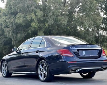 Синій Мерседес Е-Клас, об'ємом двигуна 2 л та пробігом 43 тис. км за 17900 $, фото 6 на Automoto.ua