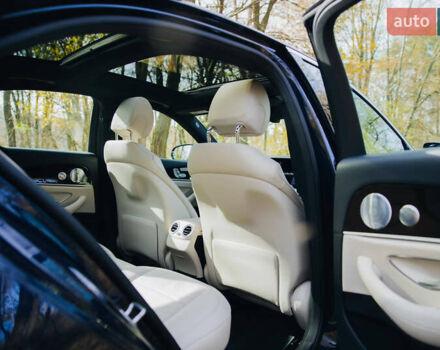 Синий Мерседес Е-Класс, объемом двигателя 3 л и пробегом 38 тыс. км за 49999 $, фото 52 на Automoto.ua