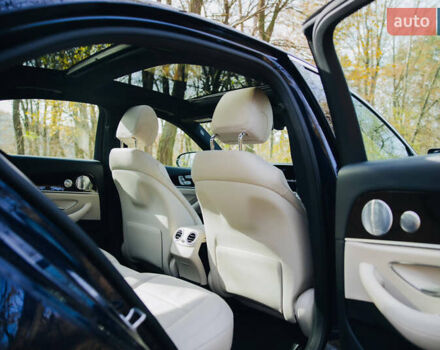 Синий Мерседес Е-Класс, объемом двигателя 3 л и пробегом 38 тыс. км за 49999 $, фото 57 на Automoto.ua