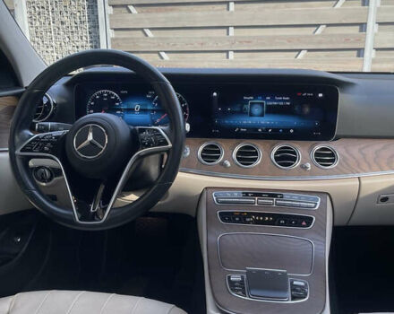 Синий Мерседес Е-Класс, объемом двигателя 1.99 л и пробегом 74 тыс. км за 48500 $, фото 18 на Automoto.ua