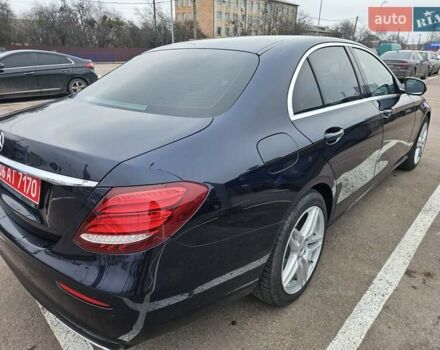 Синий Мерседес Е-Класс, объемом двигателя 3 л и пробегом 274 тыс. км за 35000 $, фото 2 на Automoto.ua