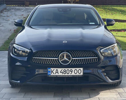 Синий Мерседес Е-Класс, объемом двигателя 1.99 л и пробегом 74 тыс. км за 48500 $, фото 2 на Automoto.ua