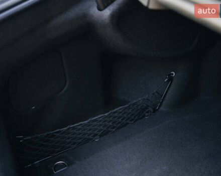 Синий Мерседес Е-Класс, объемом двигателя 3 л и пробегом 38 тыс. км за 49999 $, фото 45 на Automoto.ua