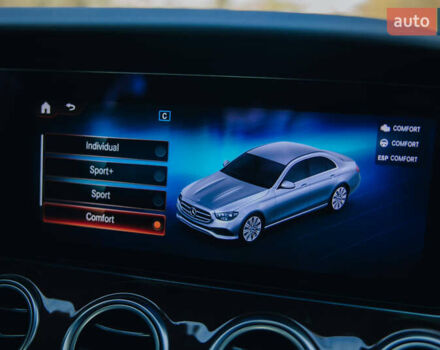 Синий Мерседес Е-Класс, объемом двигателя 3 л и пробегом 42 тыс. км за 48000 $, фото 44 на Automoto.ua