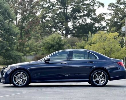 Синій Мерседес Е-Клас, об'ємом двигуна 2 л та пробігом 43 тис. км за 17900 $, фото 3 на Automoto.ua