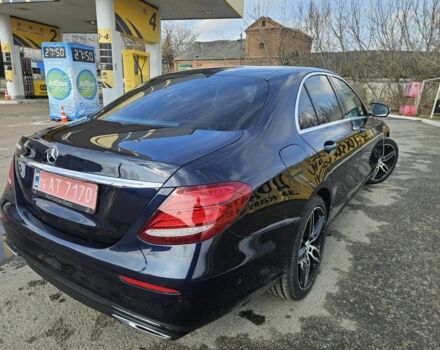 Синій Мерседес Е-Клас, об'ємом двигуна 0 л та пробігом 270 тис. км за 38900 $, фото 4 на Automoto.ua
