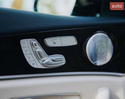 Синий Мерседес Е-Класс, объемом двигателя 3 л и пробегом 38 тыс. км за 49999 $, фото 25 на Automoto.ua