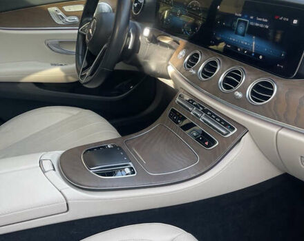 Синий Мерседес Е-Класс, объемом двигателя 1.99 л и пробегом 74 тыс. км за 48500 $, фото 21 на Automoto.ua