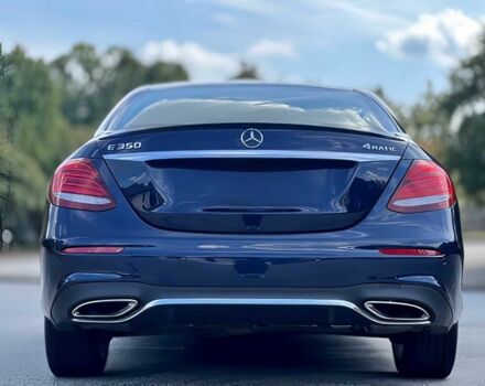 Синій Мерседес Е-Клас, об'ємом двигуна 2 л та пробігом 43 тис. км за 17900 $, фото 5 на Automoto.ua