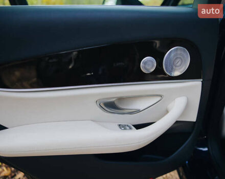 Синий Мерседес Е-Класс, объемом двигателя 3 л и пробегом 38 тыс. км за 49999 $, фото 35 на Automoto.ua