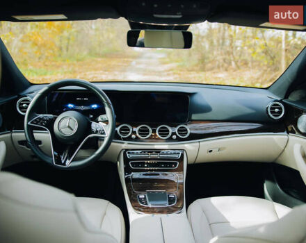 Синий Мерседес Е-Класс, объемом двигателя 3 л и пробегом 38 тыс. км за 49999 $, фото 38 на Automoto.ua