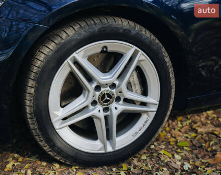 Синий Мерседес Е-Класс, объемом двигателя 3 л и пробегом 38 тыс. км за 49999 $, фото 3 на Automoto.ua