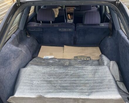 Синий Мерседес Е-Класс, объемом двигателя 2.3 л и пробегом 200 тыс. км за 1500 $, фото 10 на Automoto.ua