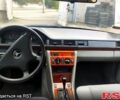 Синій Мерседес Е-Клас, об'ємом двигуна 2 л та пробігом 233 тис. км за 2500 $, фото 3 на Automoto.ua