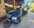 Синій Мерседес Е-Клас, об'ємом двигуна 2.2 л та пробігом 438 тис. км за 700 $, фото 1 на Automoto.ua