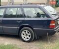 Синий Мерседес Е-Класс, объемом двигателя 2.5 л и пробегом 400 тыс. км за 4999 $, фото 14 на Automoto.ua