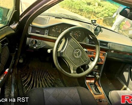 Синий Мерседес Е-Класс, объемом двигателя 3 л и пробегом 0 тыс. км за 5000 $, фото 2 на Automoto.ua