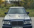 Мерседес Е-Класс 1996 в Бориславе на Automoto.ua Синий Мерседес Е-Класс, объемом двигателя 2.5 л и пробегом 475 тыс. км за 1400 $, фото 1 на Automoto.ua
