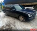 Синий Мерседес Е-Класс, объемом двигателя 2 л и пробегом 356 тыс. км за 3000 $, фото 1 на Automoto.ua